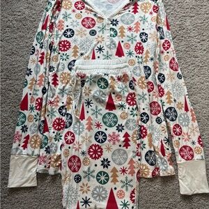 Little Sleepies Snowflake and Tree Pajama Set